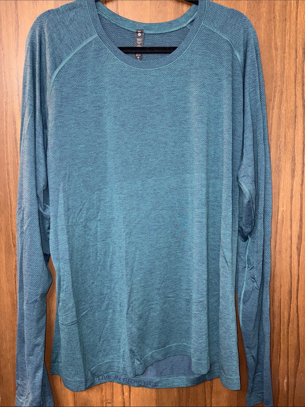 lululemon athletica Men's Long-Sleeve Performance Tee in Teal Blue